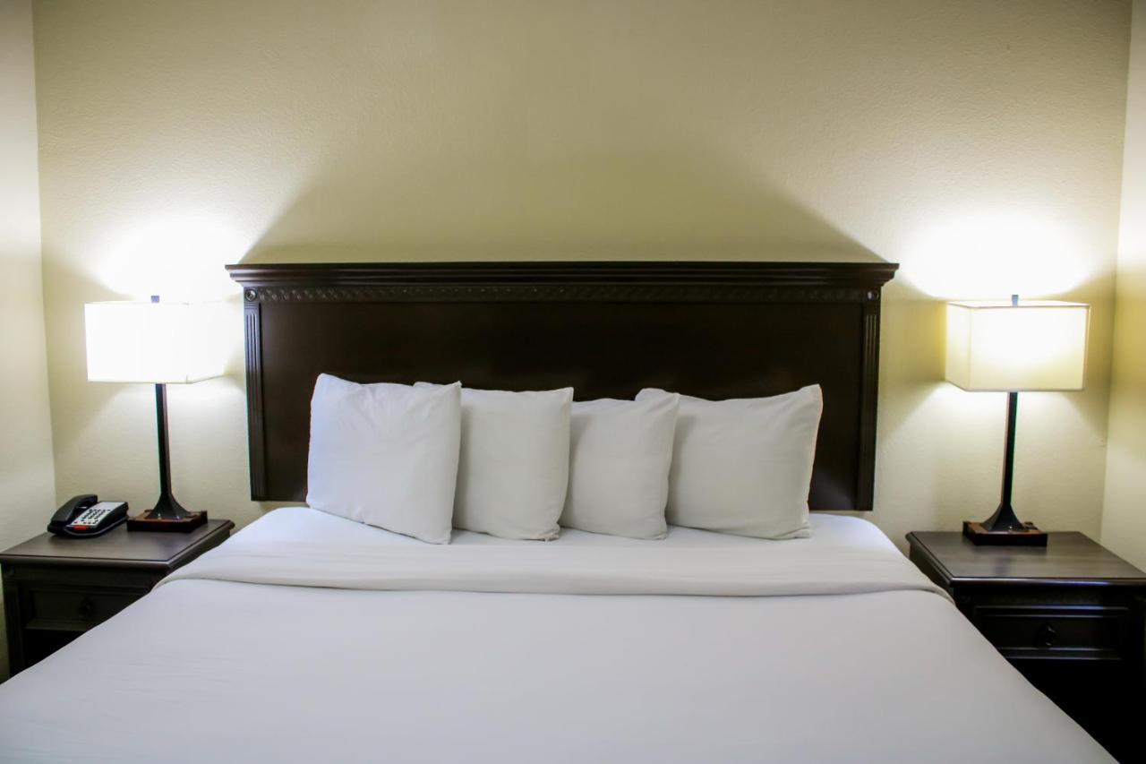 Country Inn & Suites By Radisson, Richmond West At I-64, Va Buitenkant foto