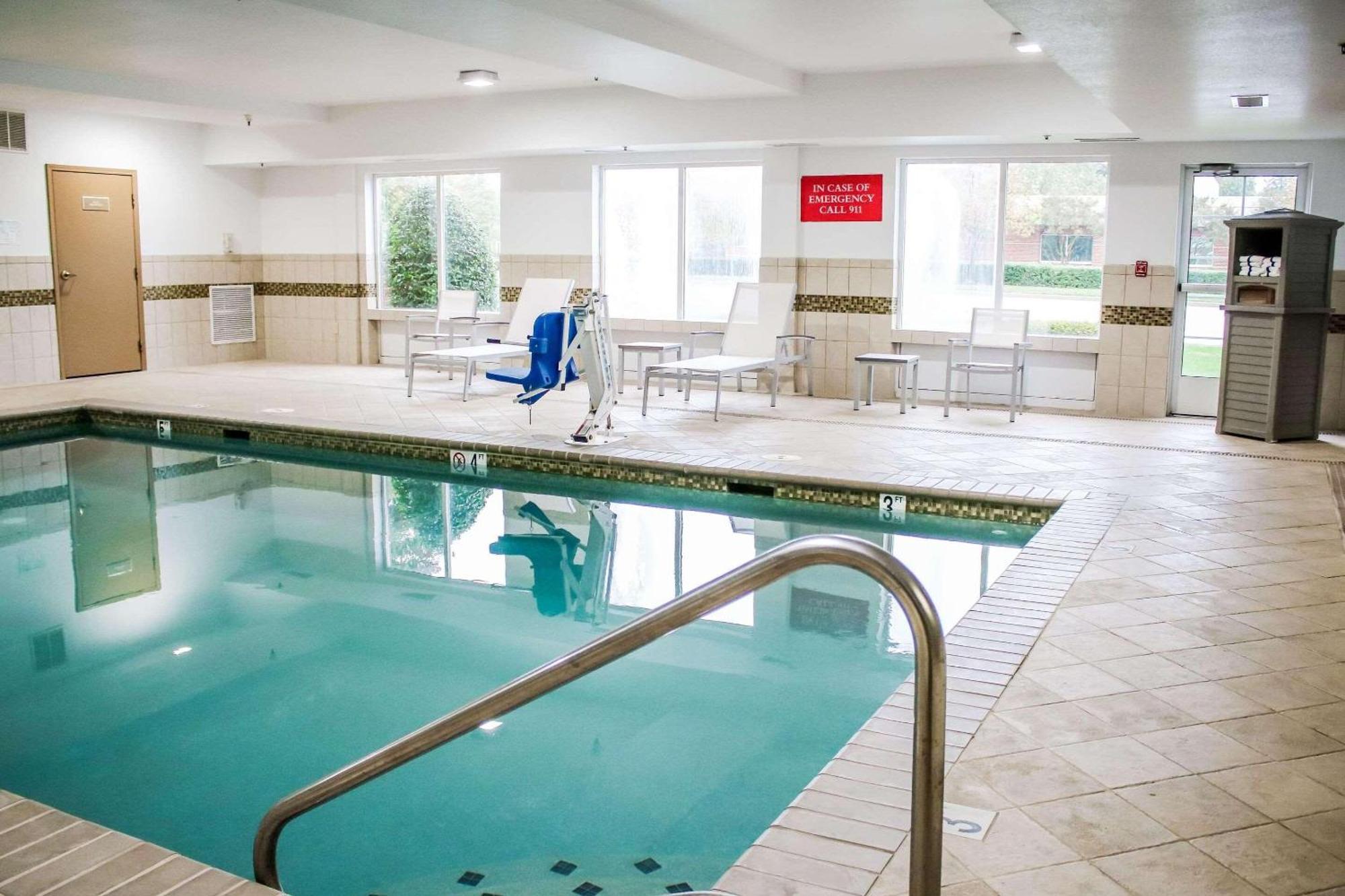 Country Inn & Suites By Radisson, Richmond West At I-64, Va Buitenkant foto