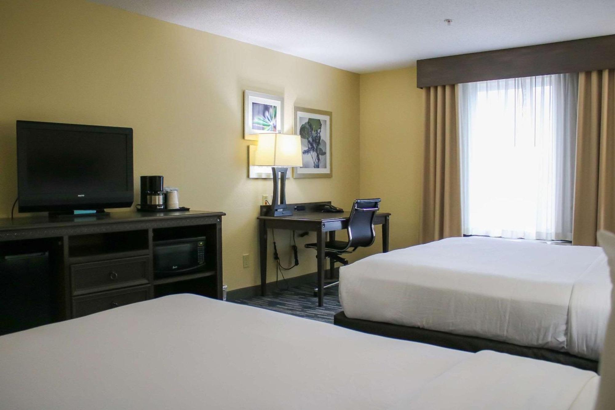 Country Inn & Suites By Radisson, Richmond West At I-64, Va Buitenkant foto